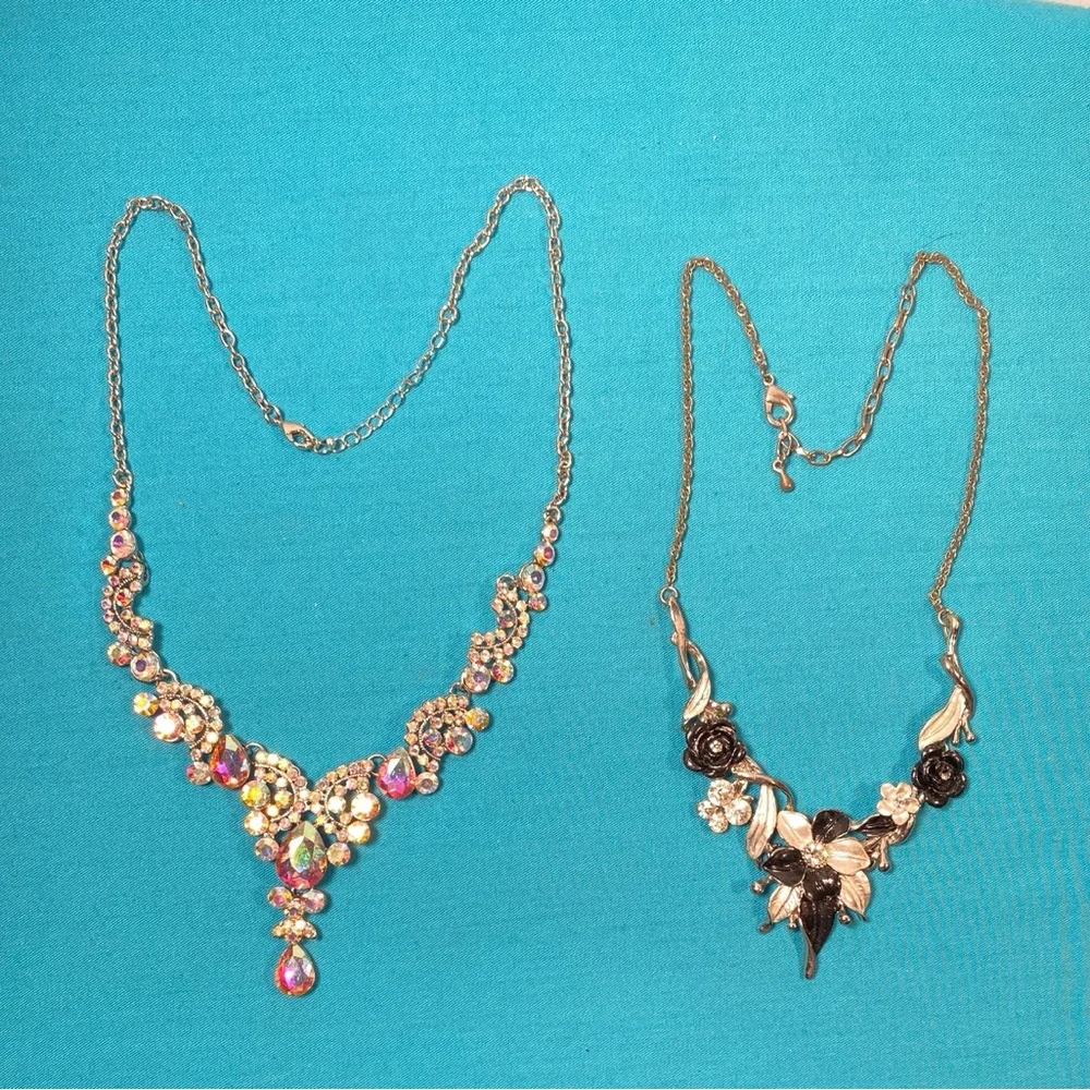 Vintage Statement Necklaces - Picture 2 of 9